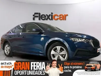 Usado Skoda Octavia Ambition 110 HP (80 kW) 2022 Azul