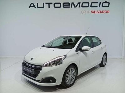Blanco Usado 2019 Peugeot 208 Signature Sky Utilitario | 9900 € (Precio justo)