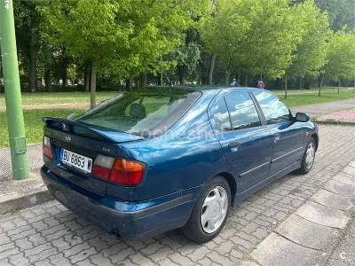 Usado Nissan Primera 100 CV (73 kW) 1998 Azul Familiar