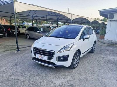 Usado Peugeot 3008 Allure 131 CV (96 kW) 2015 Blanco Monovolumen