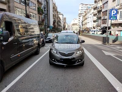 Gris / plata Usado 2024 Lancia Ypsilon Utilitario | 12.800 € (Super precio)