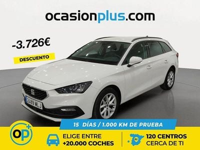 Usado Seat Leon Style 130 CV (95 kW) 2023 Blanco Familiar