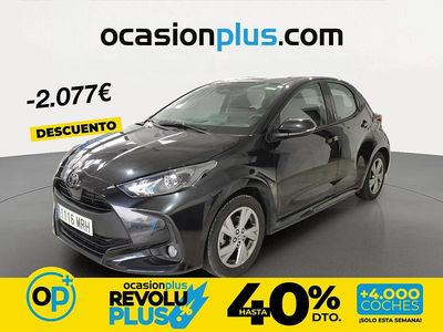 Usado Toyota Yaris Hybrid Active 116 CV (85 kW) 2024 Negro Berlina