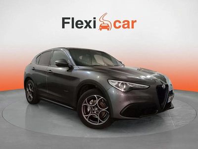 Usado Alfa Romeo Stelvio Sprint 190 CV (139 kW) 2022 Gris SUV