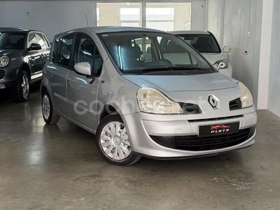 Gris / plata Usado 2012 Renault Grand Modus Monovolumen | 4990 €