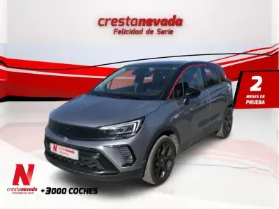 Usado Opel Crossland GS Line 110 CV (80 kW) 2022 Gris / plata SUV