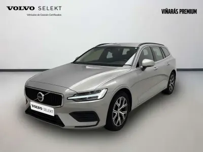 Usado Volvo V60 Core 197 CV (144 kW) 2025 Plateado Familiar