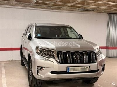 Gris / plata Usado 2023 Toyota Land Cruiser SUV | 71.000 € (Caro)