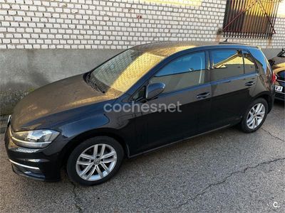 Usado VW Golf VII Advance 150 CV (110 kW) 2018 Negro Familiar