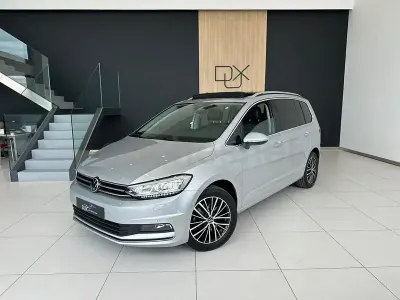 Usado VW Touran R-line 150 CV (110 kW) 2023 Gris / plata Monovolumen