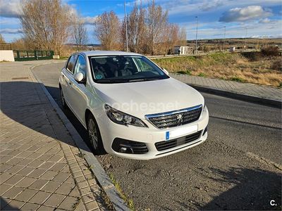 Usado Peugeot 308 Allure 130 CV (95 kW) 2021 Blanco Berlina
