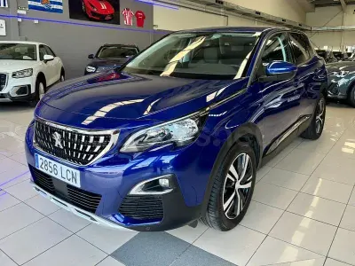 Usado Peugeot 3008 Allure 130 CV (95 kW) 2020 Azul SUV
