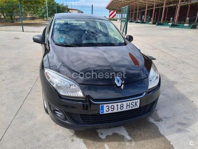 Negro Usado 2013 Renault Mégane Authentique Berlina | 7500 € (Precio justo)
