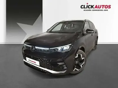 Usado VW Tiguan R-line 151 CV (111 kW) 2025 Negro SUV
