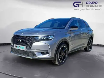 Usado DS Automobiles DS7 Crossback 131 CV (96 kW) 2021 Gris / plata SUV