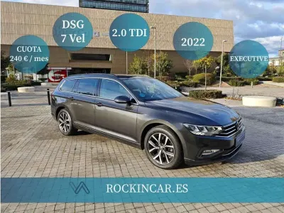 Usado VW Passat Executive 150 CV (110 kW) 2022 Gris Familiar