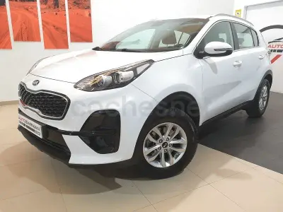 Usado Kia Sportage 132 CV (97 kW) 2019 Blanco SUV