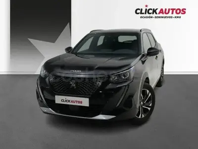 Usado Peugeot 2008 Allure 100 CV (73 kW) 2023 Negro SUV