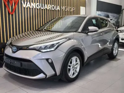 Usado Toyota C-HR Advance 122 CV (89 kW) 2021 Gris SUV
