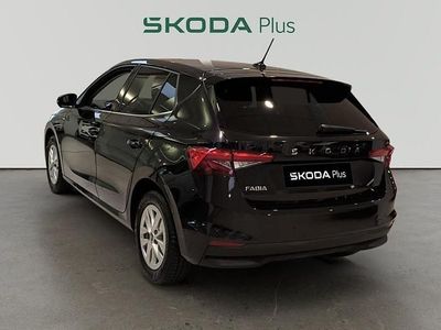 Usado Skoda Fabia Selection 95 CV (69 kW) 2025 Negro Utilitario