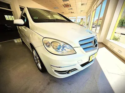 Usado Mercedes B180