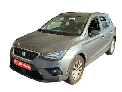 Usado Seat Arona Style 116 CV (85 kW) 2018 Gris / plata SUV