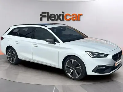 Usado Seat Leon FR 204 CV (150 kW) 2021 Blanco Familiar