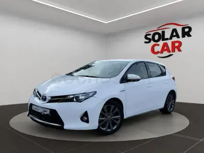 Usado Toyota Auris Hybrid