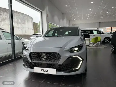 Nuevo Renault Clio V Evolution 115 CV (84 kW) 2026 Gris Berlina