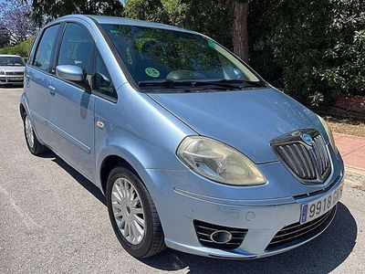 Usado Lancia Musa 95 CV (69 kW) 2009 Azul Monovolumen