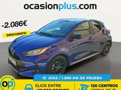 Usado Toyota Yaris Hybrid Style 116 CV (85 kW) 2022 Azul Utilitario