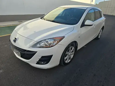 Usado Mazda 3 Active 109 CV (80 kW) 2010 Blanco Berlina