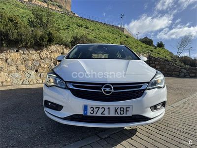 Usado Opel Astra Dynamic 110 CV (80 kW) 2017 Blanco Berlina
