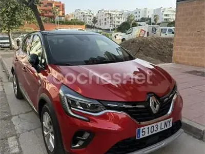 Usado Renault Captur Zen 130 CV (95 kW) 2021 Rojo SUV