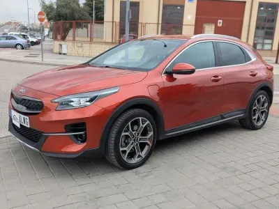 Usado Kia XCeed 141 CV (103 kW) 2022 Naranja SUV