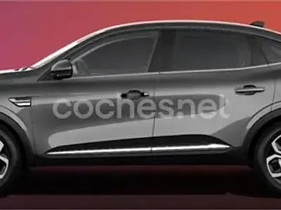 Usado Renault Arkana Zen 140 CV (102 kW) 2021 Gris / plata SUV