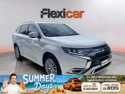 Usado Mitsubishi Outlander P-HEV 224 CV (164 kW) 2020 Blanco SUV