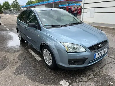 Używany Ford Focus Trend 100 KM (73 kW) 2006 Niebieski Sedan/Limuzyna