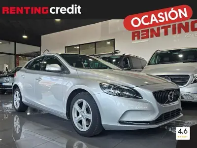 Usado Volvo V40 Inscription 122 CV (89 kW) 2018 Gris / plata Berlina