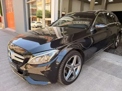 Usado Mercedes C180 Avantgarde 156 CV (114 kW) 2015 Negro Familiar