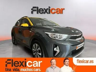 Usado Kia Stonic 100 CV (73 kW) 2021 Gris SUV