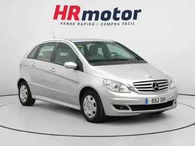 Usado Mercedes B170 116 CV (85 kW) 2005 Gris / plata Monovolumen