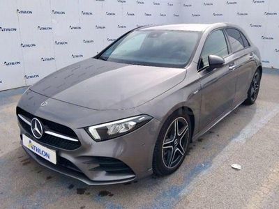 Usado Mercedes A200 150 CV (110 kW) 2021 Gris / plata Berlina