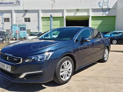 Usado Peugeot 508 Allure 150 CV (110 kW) 2016 Azul Berlina