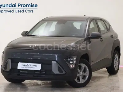 Usado Hyundai Kona 120 CV (88 kW) 2023 Gris / plata SUV