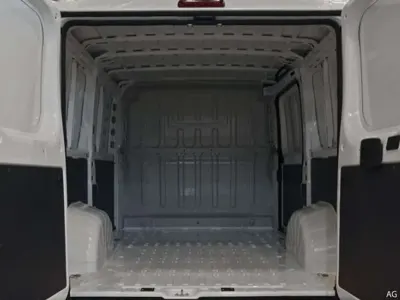 Usado Citroën Jumper 120 CV (88 kW) 2022 Blanco Monovolumen