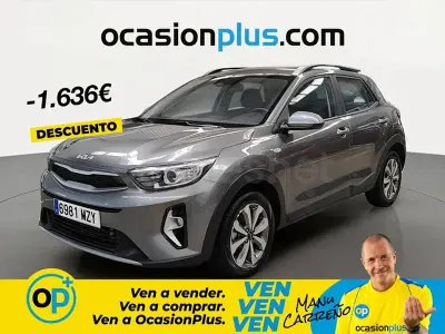 Usado Kia Stonic 100 CV (73 kW) 2025 Gris SUV