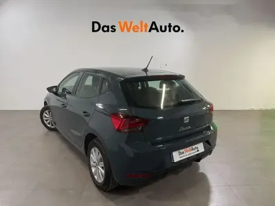 Usado Seat Ibiza Style 115 CV (84 kW) 2025 Rojo Utilitario