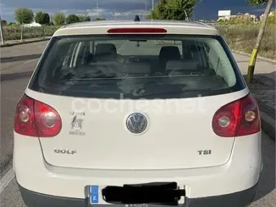 Usado VW Golf V 122 CV (89 kW) 2007 Blanco Berlina