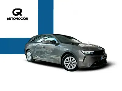 Usado Opel Astra Edition 130 CV (95 kW) 2023 Gris / plata Utilitario